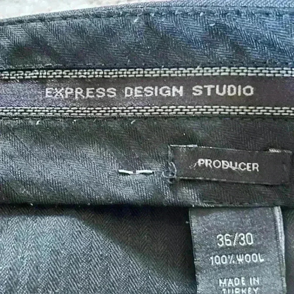 Women's Express Design Studio Producer Gray Pinstripe Pants, Size 36/30 - Picture 4 of 4